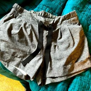 Lululemon size 2 drawstring shorts